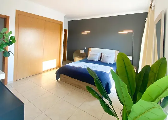 Jardins 2 By Sunny Deluxe